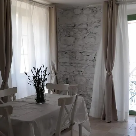 Ape Bianca - Lavanda Apartman *